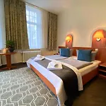 Regiohotel Quedlinburger Hof - #historischercharme #zentralelage #wellness #freeparking 호텔 3*