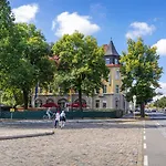 Regiohotel Quedlinburger Hof - #historischercharme #zentralelage #wellness #freeparking 3*