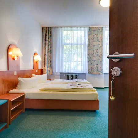Regiohotel Quedlinburger Hof - #historischercharme #zentralelage #wellness #freeparking 奎德林堡