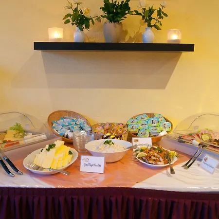 酒店 Regiohotel Quedlinburger Hof - #historischercharme #zentralelage #wellness #freeparking 奎德林堡