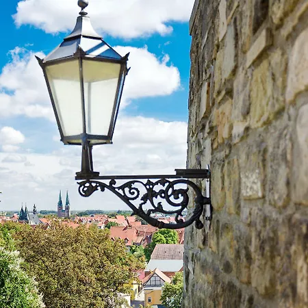 Regiohotel Quedlinburger Hof - #historischercharme #zentralelage #wellness #freeparking 酒店