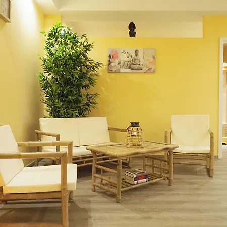 Regiohotel Quedlinburger Hof - #historischercharme #zentralelage #wellness #freeparking Otel 3*