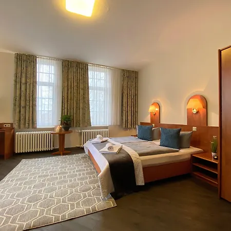 酒店 Regiohotel Quedlinburger Hof - #historischercharme #zentralelage #wellness #freeparking