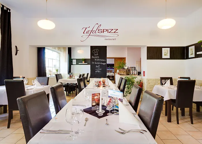 Regiohotel Quedlinburger Hof - #historischercharme #zentralelage #wellness #freeparking