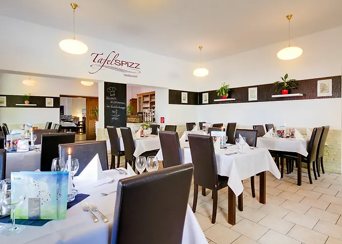 Regiohotel Quedlinburger Hof - #historischercharme #zentralelage #wellness #freeparking 酒店