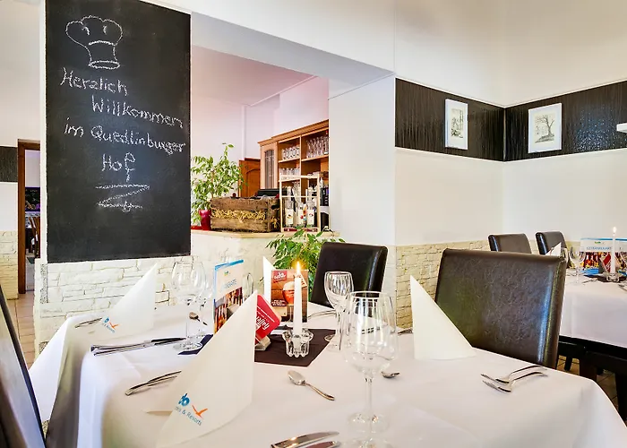 Regiohotel Quedlinburger Hof - #historischercharme #zentralelage #wellness #freeparking 3* Quedlinburg